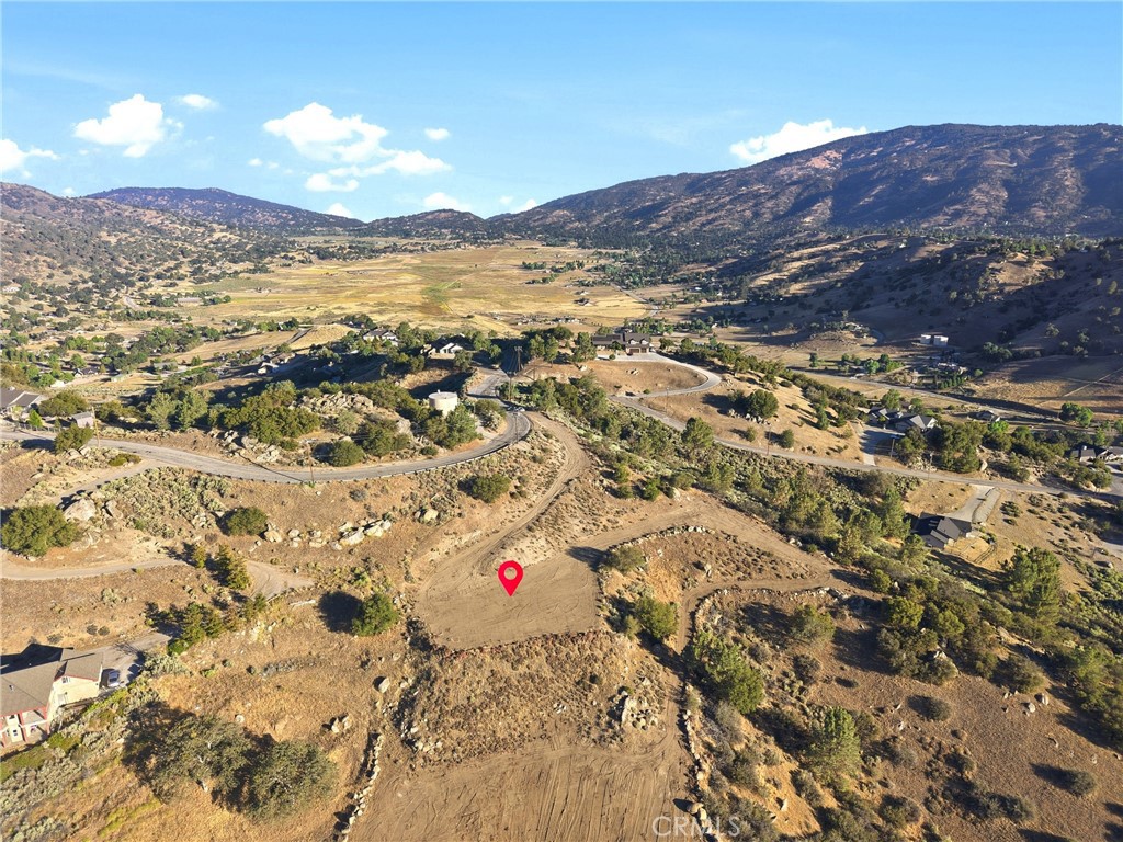 26400 Skyline Drive Property Photo 10