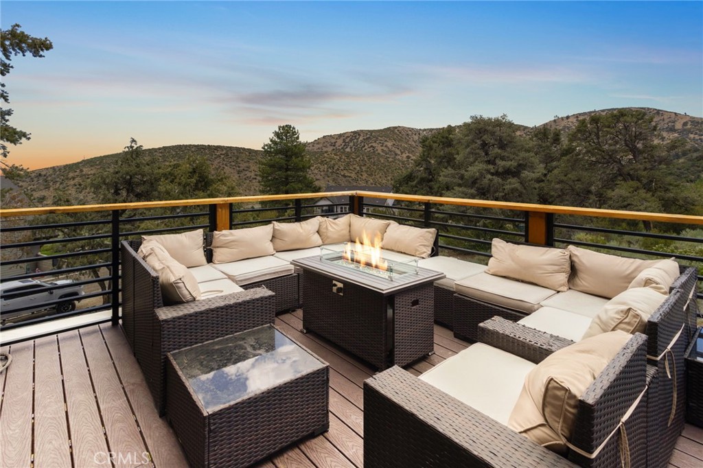 2324 Zermatt Property Photo 2