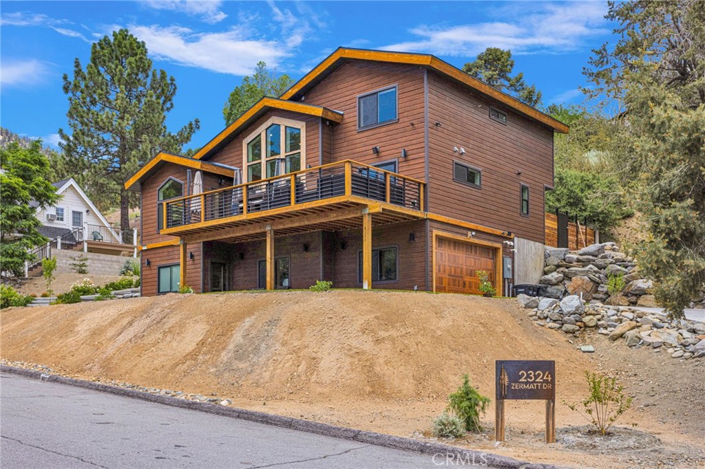 2324 Zermatt Property Photo 3