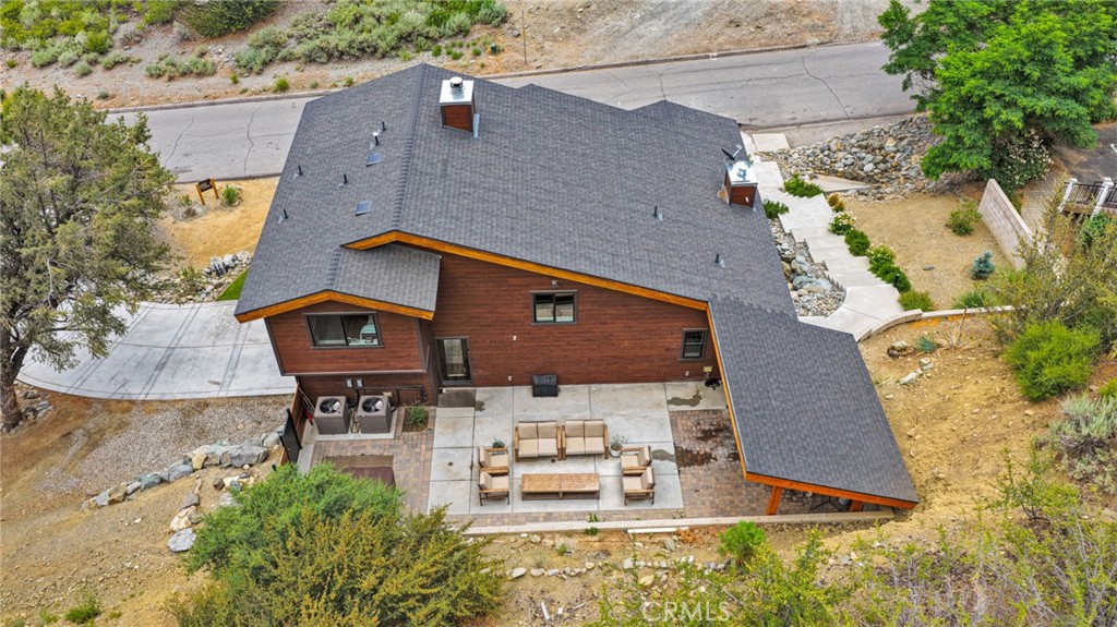 2324 Zermatt Property Photo 5