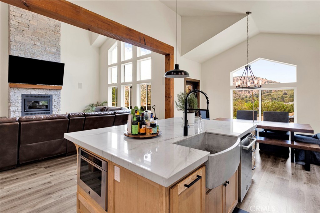2324 Zermatt Property Photo 10