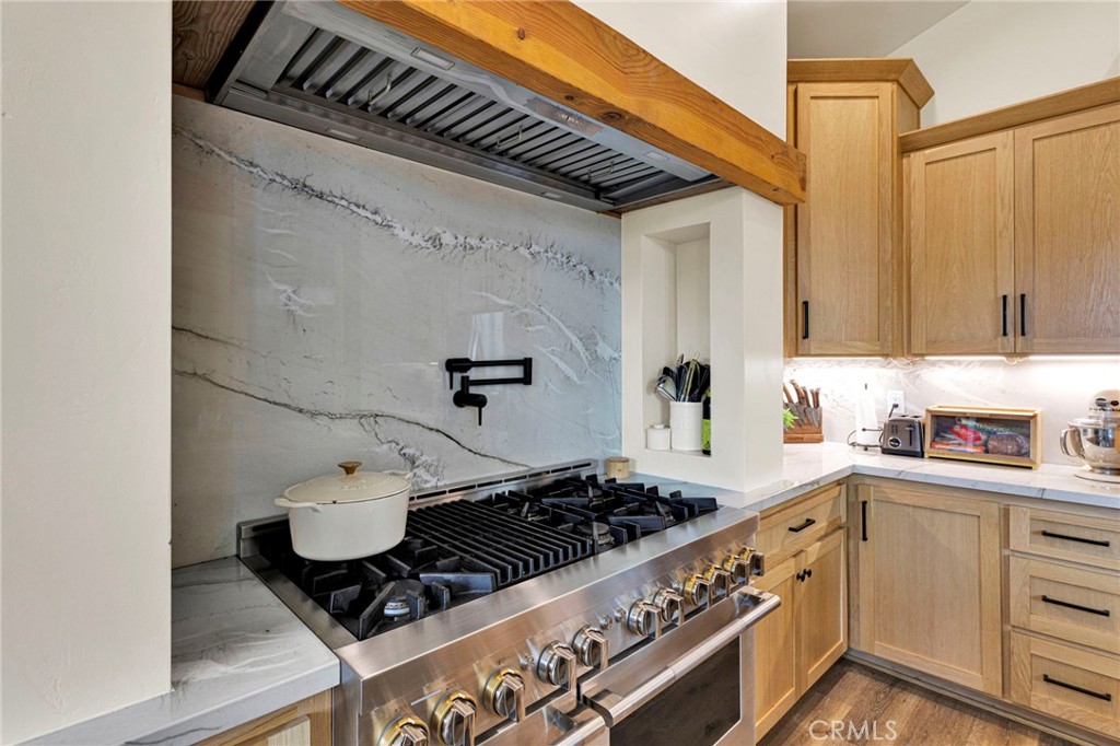 2324 Zermatt Property Photo 12