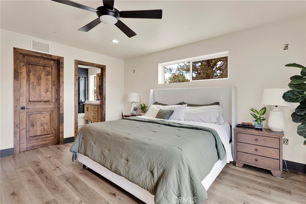 2324 Zermatt Property Photo 15