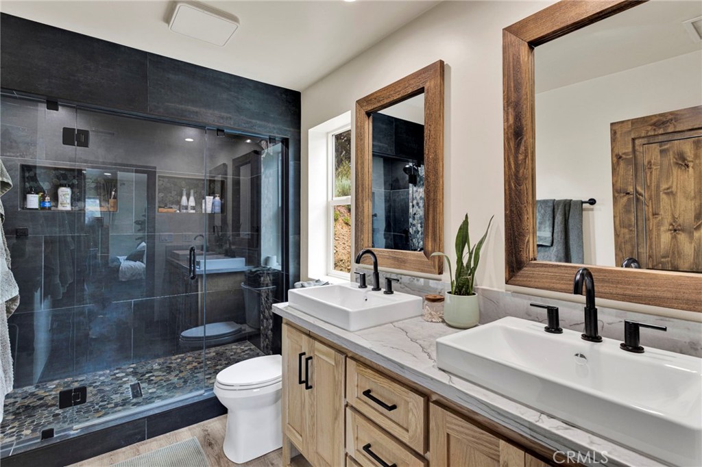 2324 Zermatt Property Photo 17