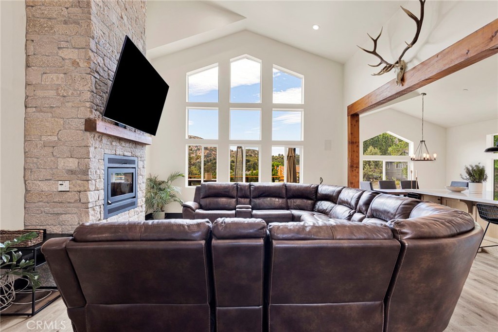 2324 Zermatt Property Photo 22