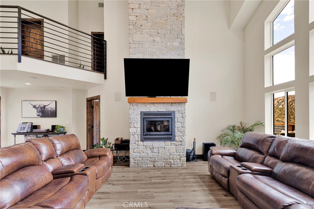 2324 Zermatt Property Photo 24