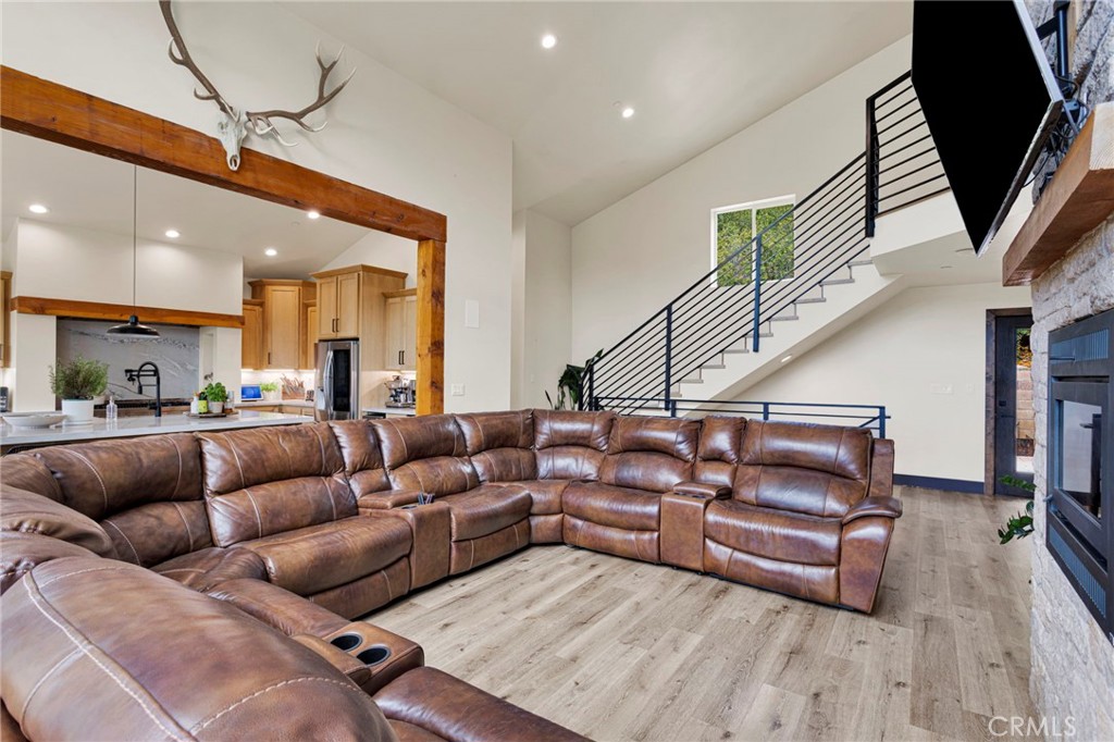 2324 Zermatt Property Photo 26