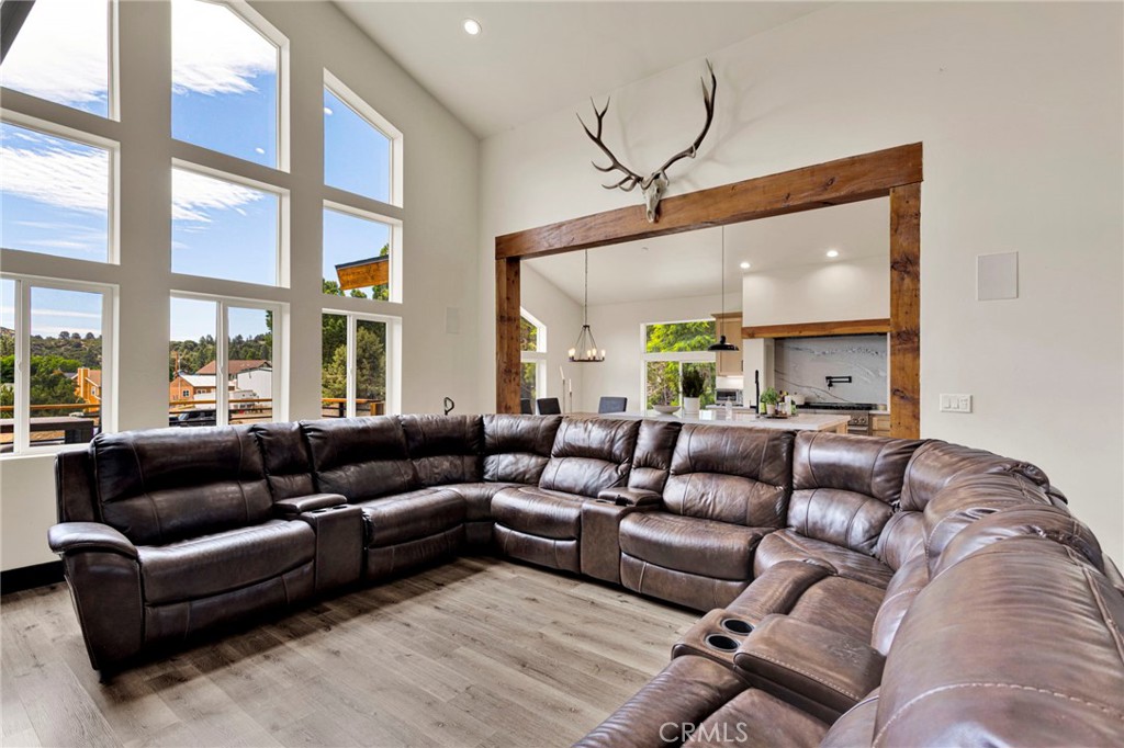 2324 Zermatt Property Photo 29