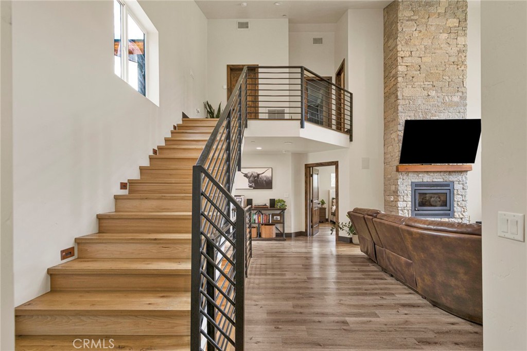 2324 Zermatt Property Photo 31