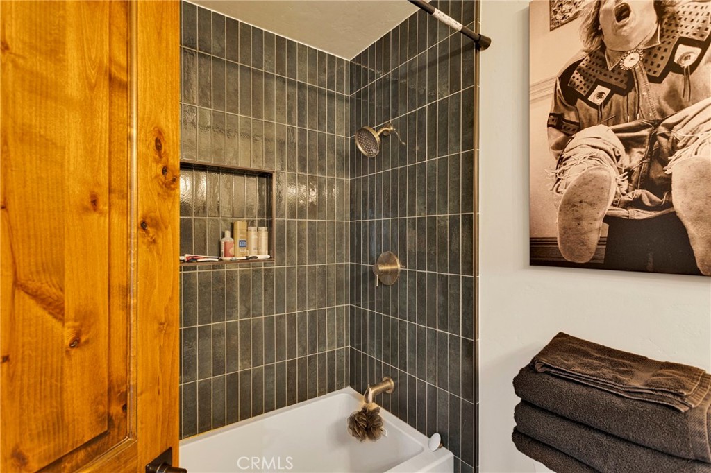 2324 Zermatt Property Photo 45