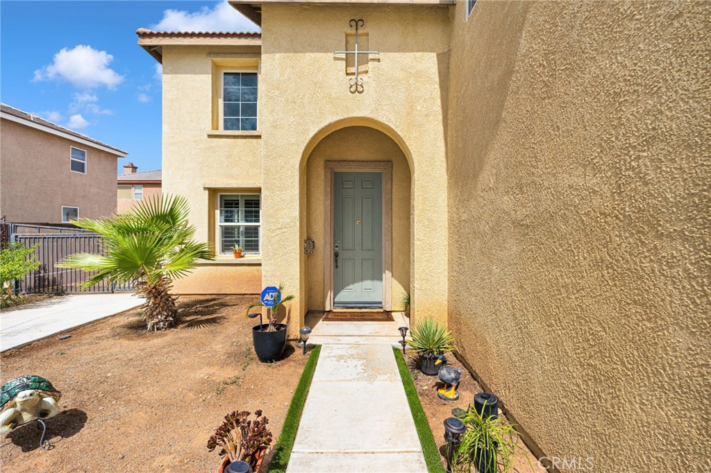 13792 Mesa Linda Property Photo 5