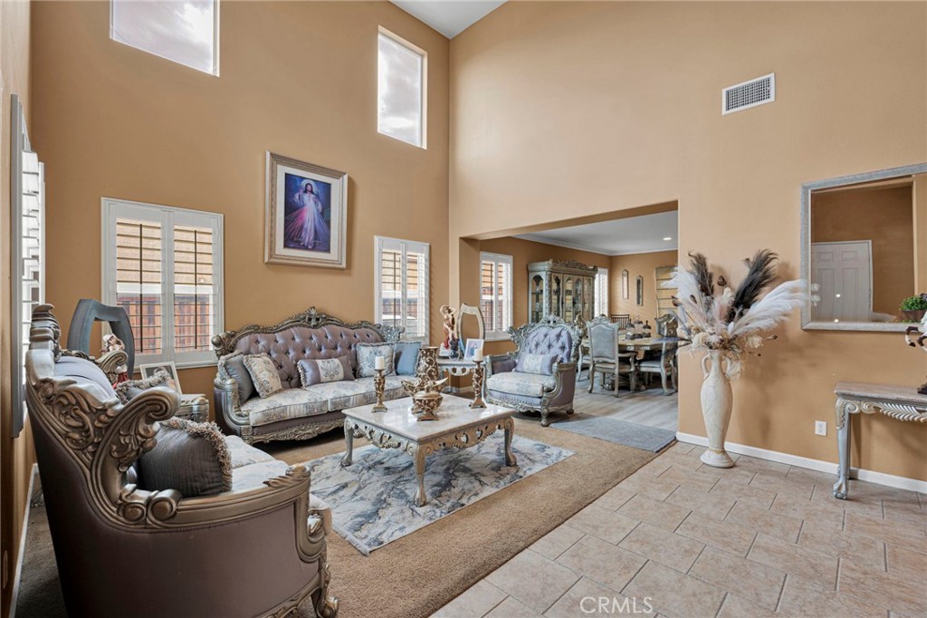 13792 Mesa Linda Property Photo 7