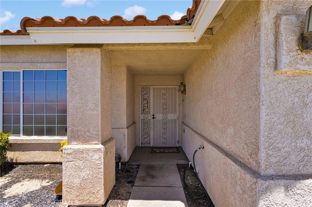17592 Electra Drive Property Photo 4