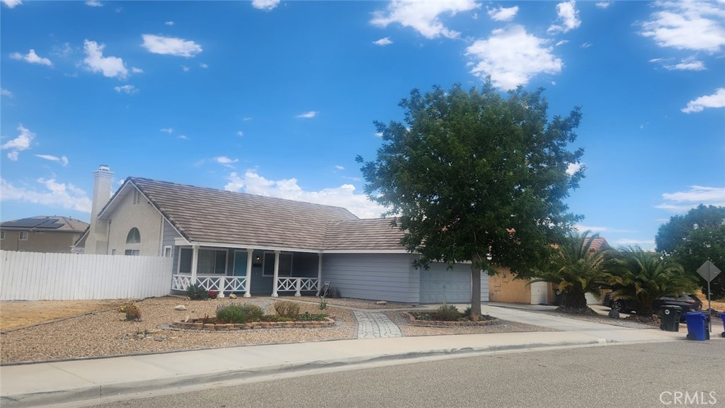 15430 Amber Pointe Property Photo 3