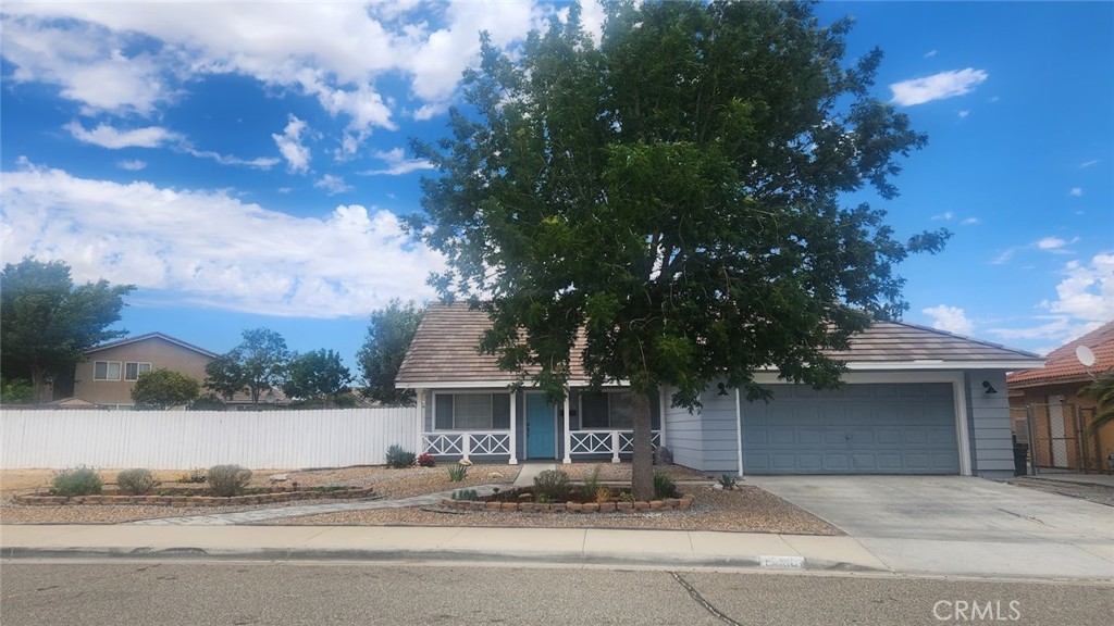 15430 Amber Pointe Property Photo 4