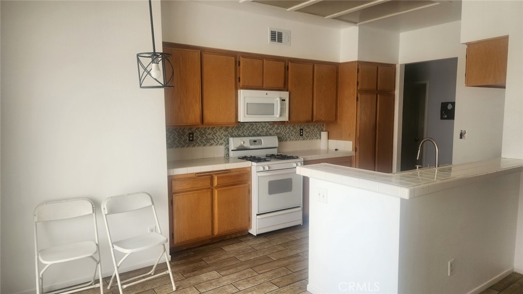 15430 Amber Pointe Property Photo 9