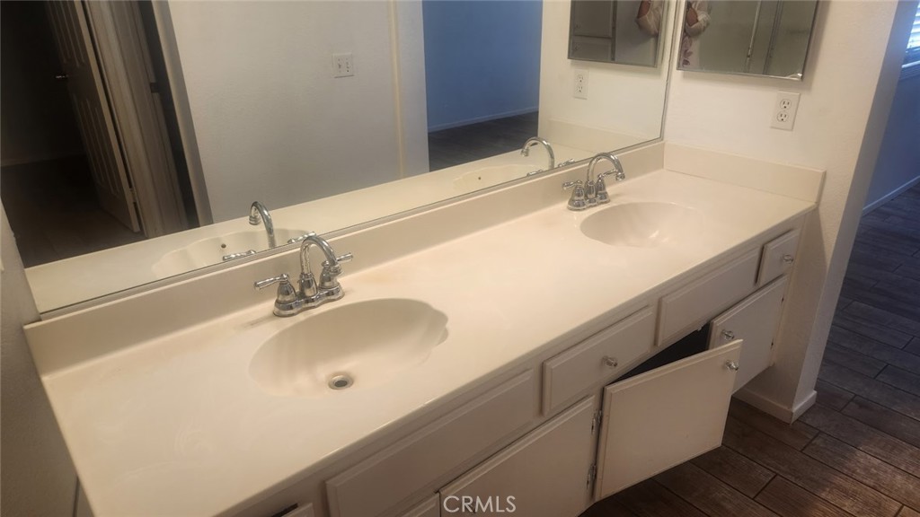 15430 Amber Pointe Property Photo 24