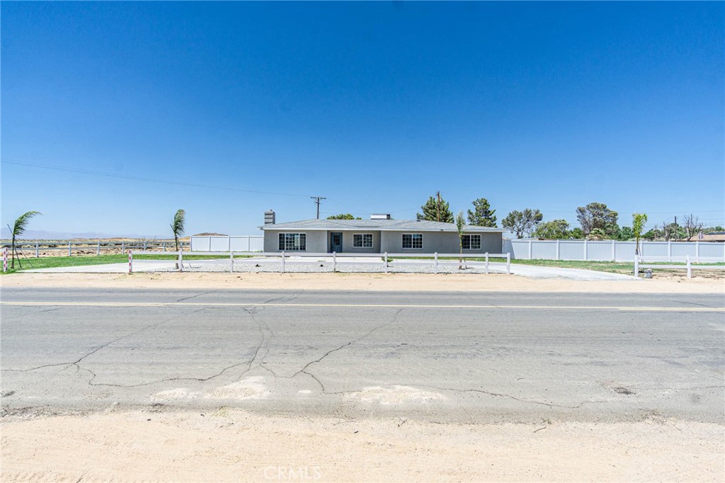 16621 Glendower Property Photo 1