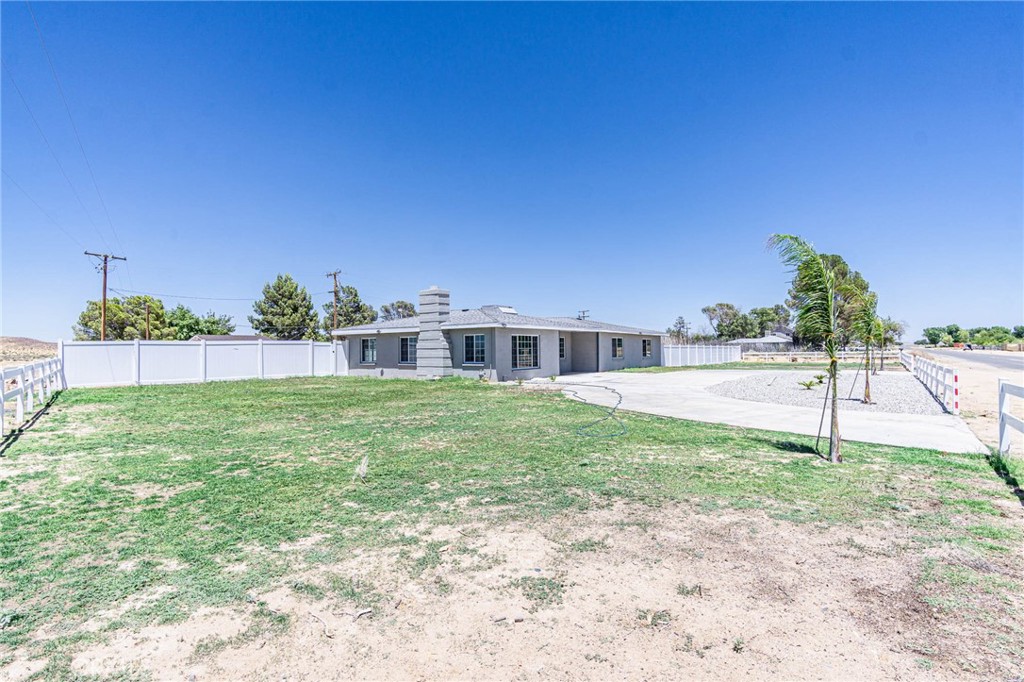 16621 Glendower Property Photo 7