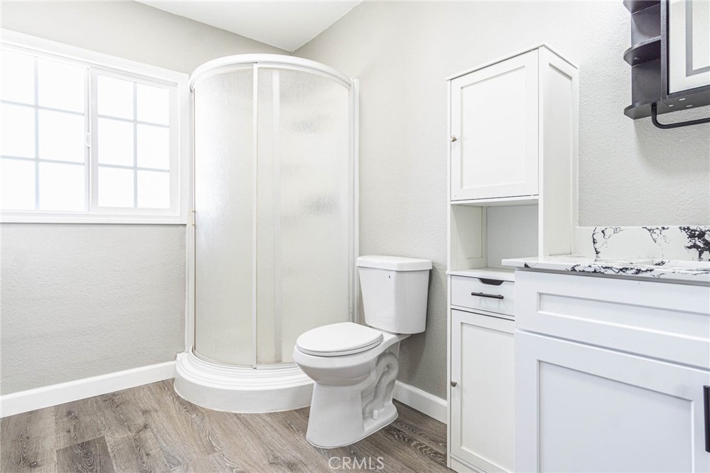 16621 Glendower Property Photo 21