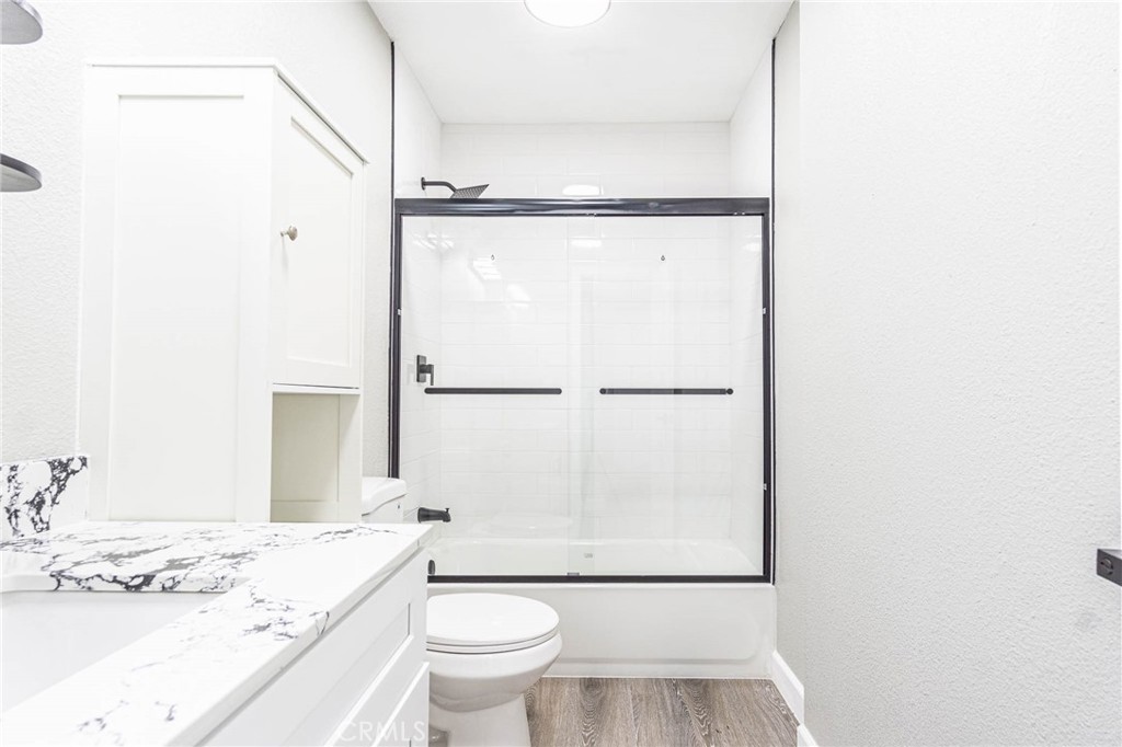 16621 Glendower Property Photo 24