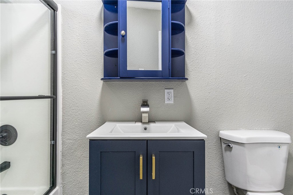 16621 Glendower Property Photo 32
