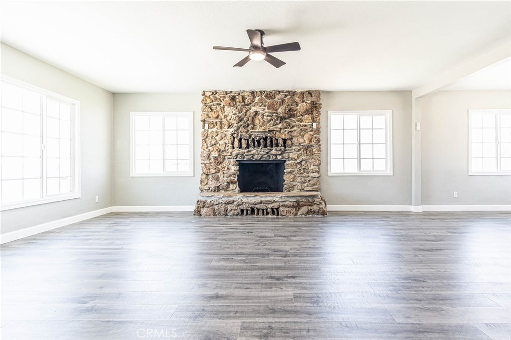 16621 Glendower Property Photo 34