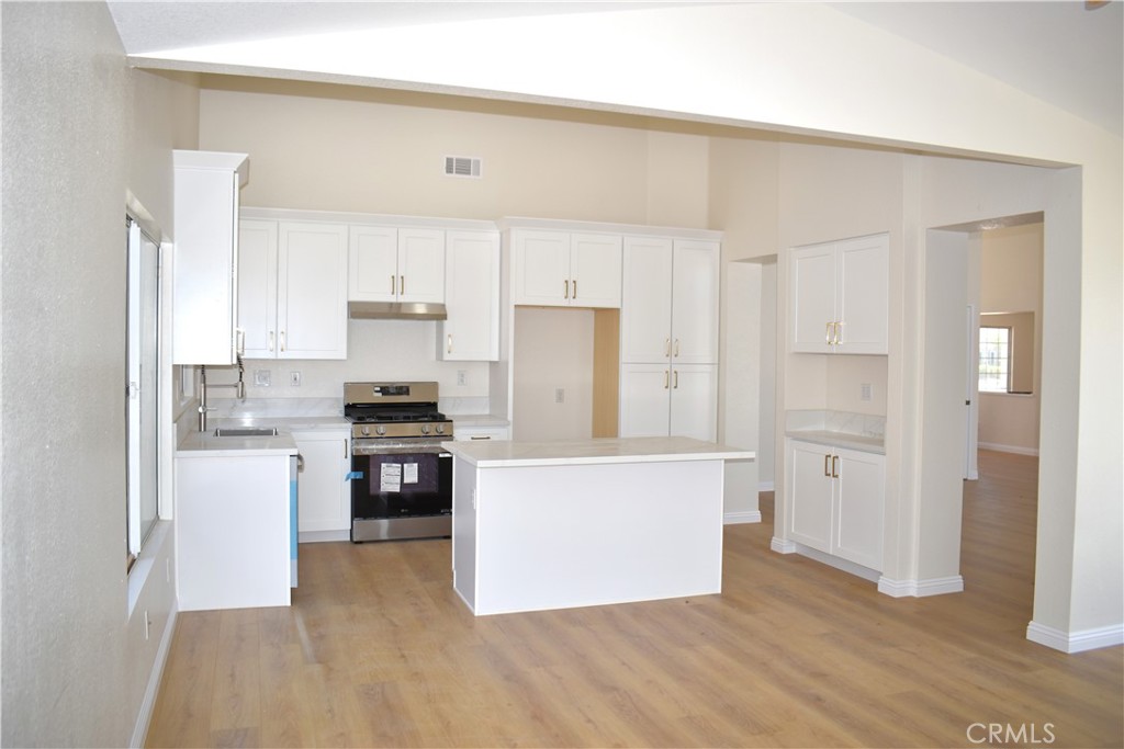 13246 Davidson Property Photo 8