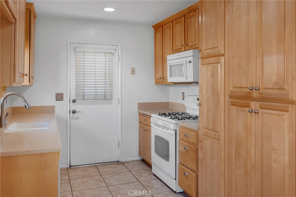 13887 Oakmont Drive Property Photo 17