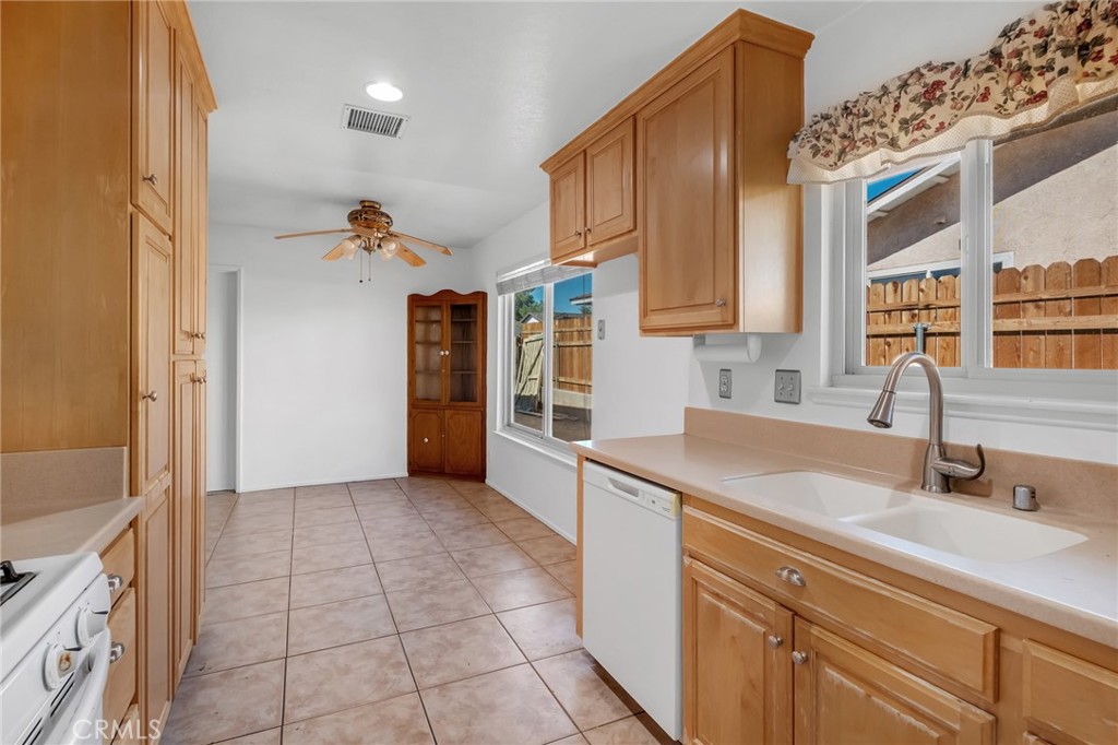13887 Oakmont Drive Property Photo 18