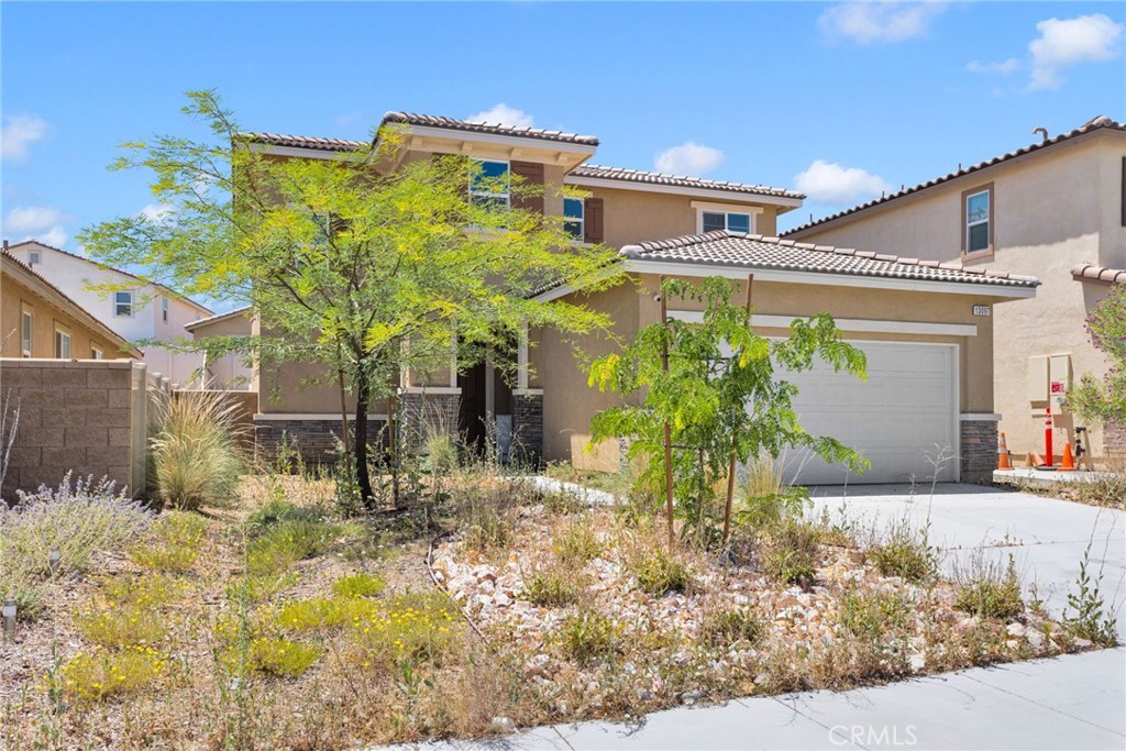 13097 Lancaster Property Photo 2