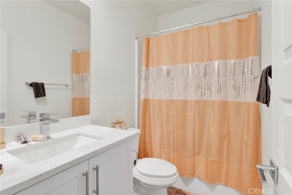 13097 Lancaster Property Photo 14