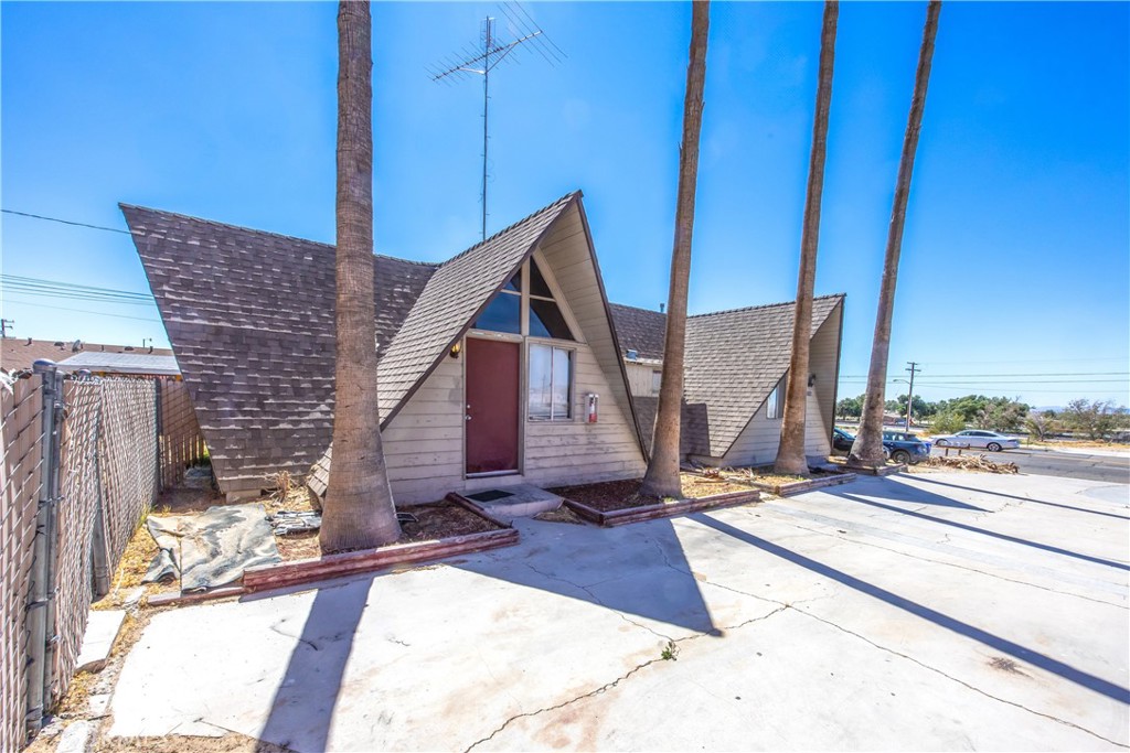 25567 Main Property Photo 3