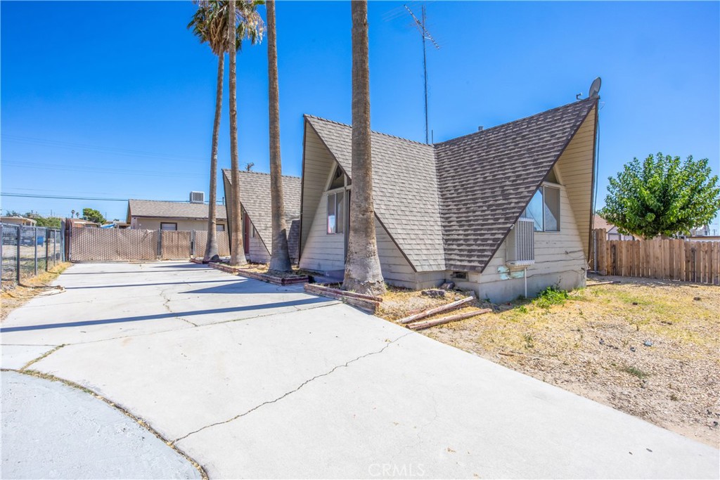 25567 Main Property Photo 5