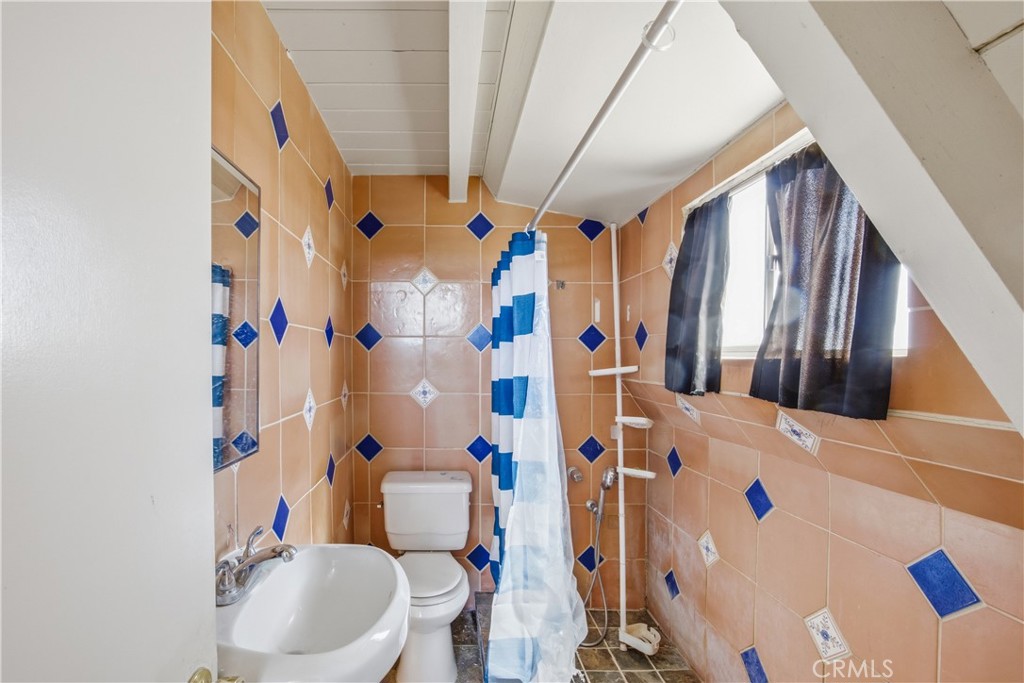 25567 Main Property Photo 17