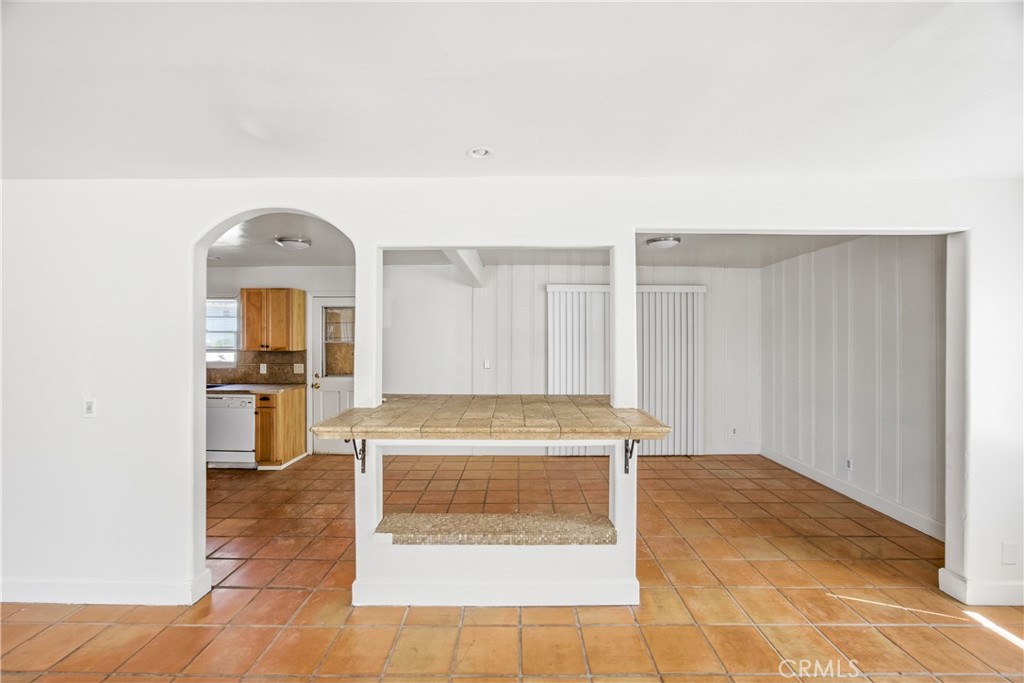 25567 Main Property Photo 27