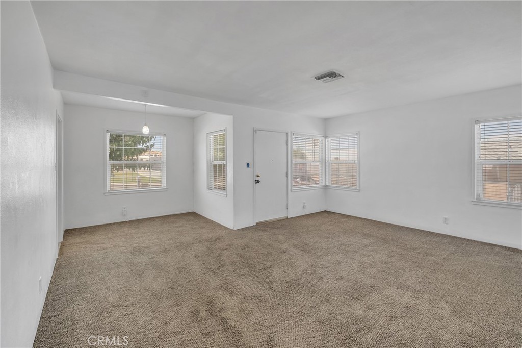 713 Mount Vernon Property Photo 7