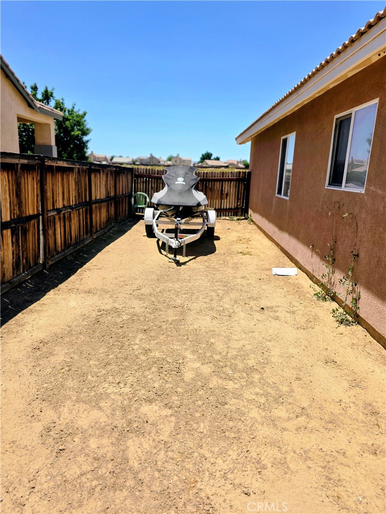 11324 Villa Street Property Photo 27
