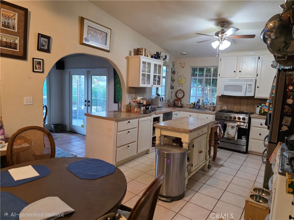 11353 Shahaptain Property Photo 2