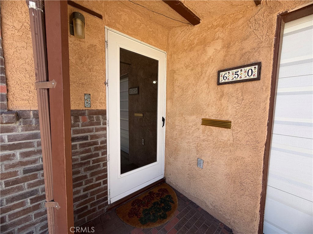 650 Yucca Avenue Property Photo 3
