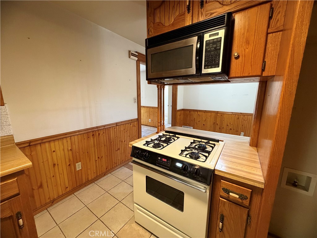 650 Yucca Avenue Property Photo 11