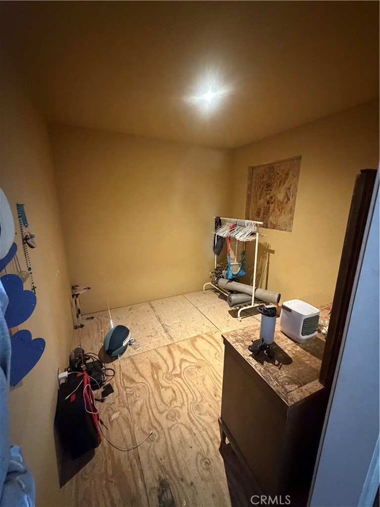 1 North Side Property Photo 16