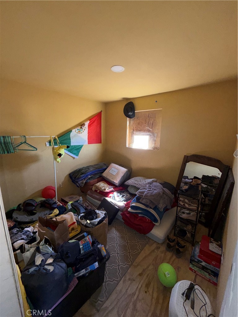 1 North Side Property Photo 18