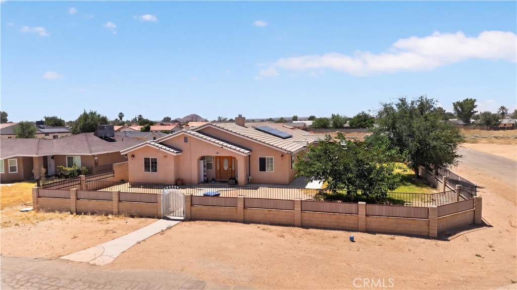 9116 Fuchsia Property Photo 1