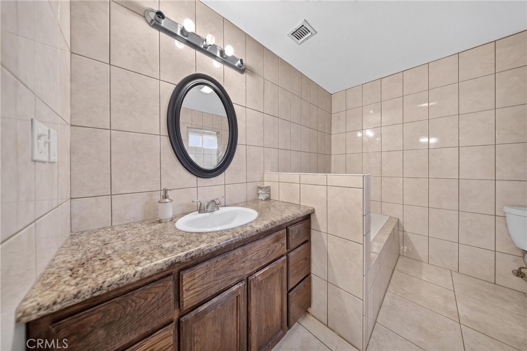 9116 Fuchsia Property Photo 14