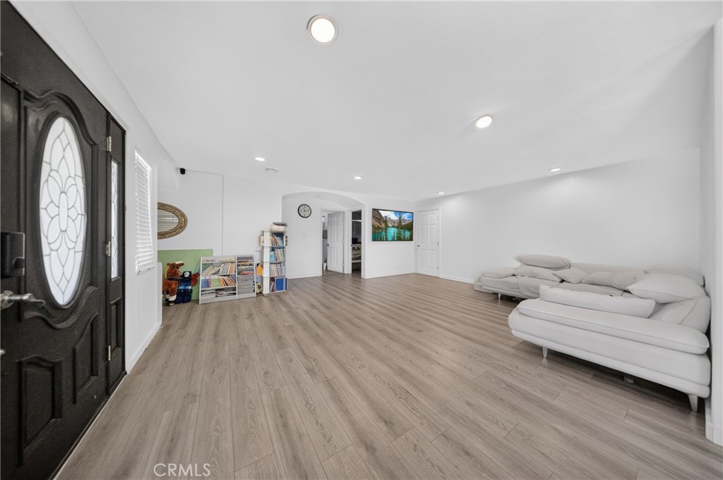 9116 Fuchsia Property Photo 17