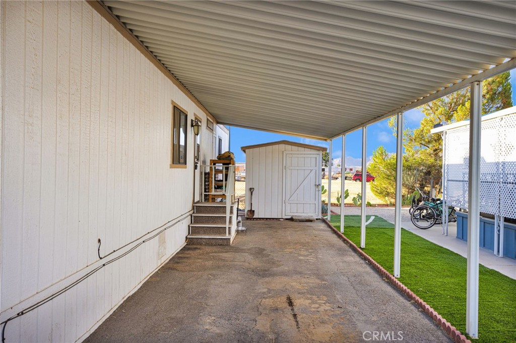 23456 Ottawa 28 Property Photo 3