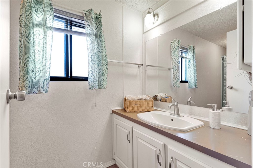 23456 Ottawa 28 Property Photo 25