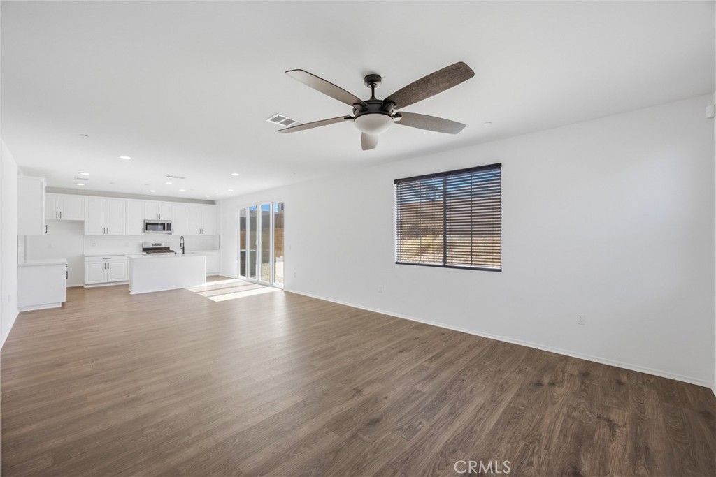 8844 Glencliff Avenue Property Photo 8