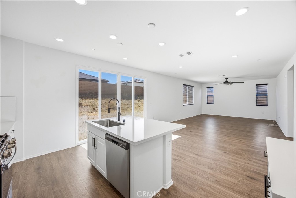 8844 Glencliff Avenue Property Photo 13
